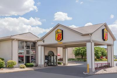 Super 8 by Wyndham Appleton, Photo 2
