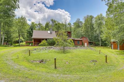 1 Mi to River: Cabin w/ Fire Pit in Milanville!