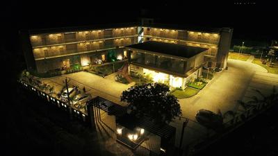 Carina Retreat Resort