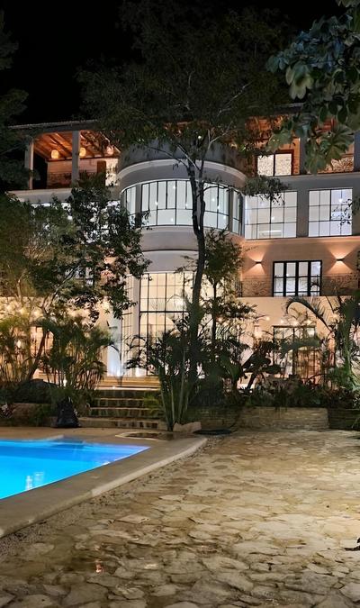 Jungle Mansion & Cuisine