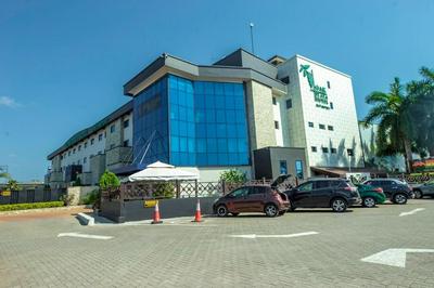 Oak Plaza Hotels - East Airport
