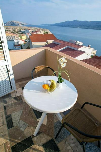 Irena - 100m From the sea - SA2 Prvi kat