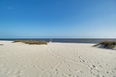 Walk to Gulf Coast: Biloxi Condo w/ Pool Access