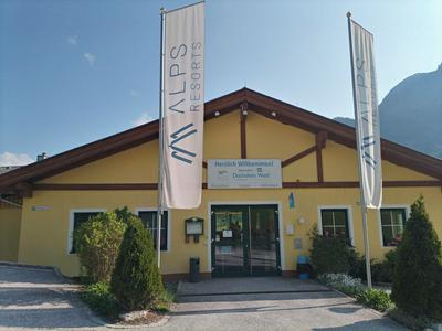 Alpendorf Dachstein West by ALPS RESORTS