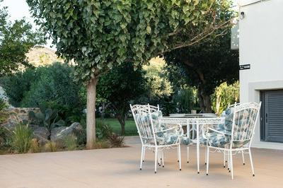 Mear Family Escape - Summer Cretan Getaway