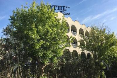 Hôtel Les Rives Bleues