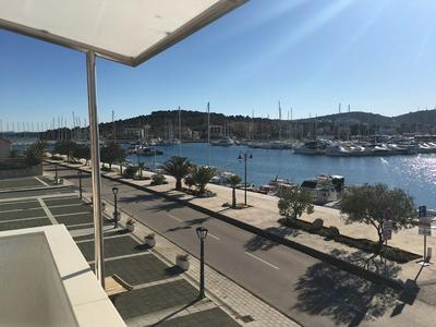 Mar - 10 m From sea - A1