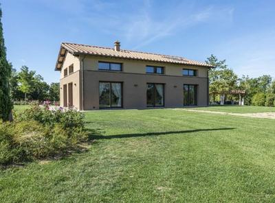 Villa Benedetto Comfortable Holiday Residence