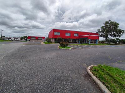 Clover Inn & Suites