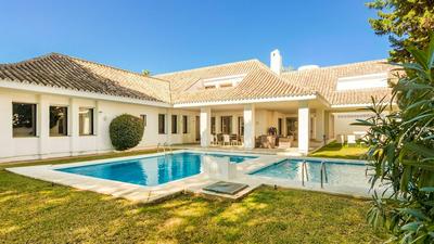 Villa Seafront V