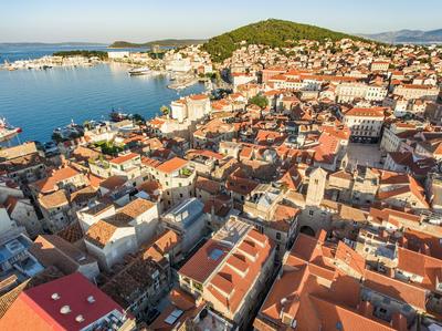 Elegant APT 5 min walk from Split center