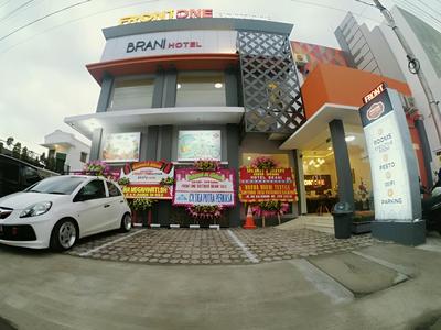 Front One Boutique Brani Solo