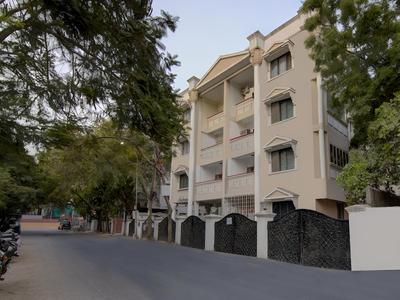 OYO Flagship 488 Nungambakkam-Apollo Hospital