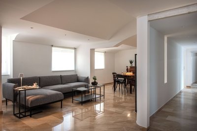 Ruggero City View apartment by Wonderful Italy