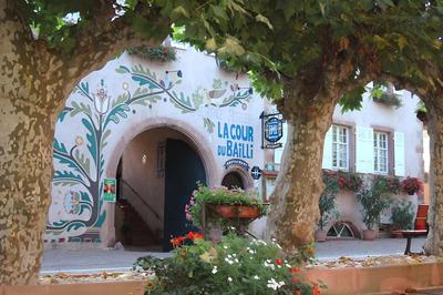 Hôtel Résidence La Cour du Bailli