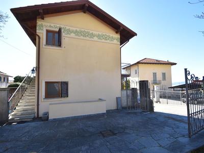 Spacious Retreat in Cannero