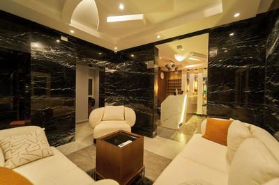 Crown Pyramids View Hotel