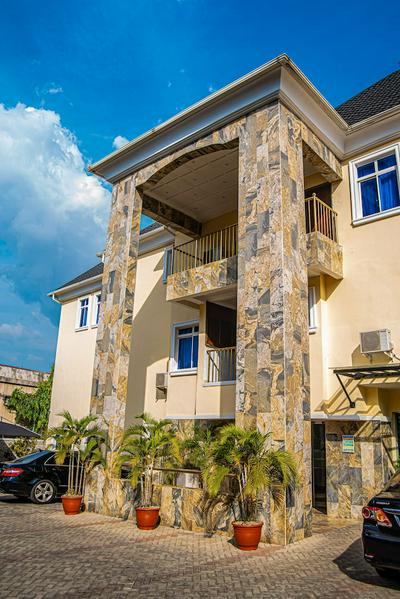 Fritz Apartments and Suites