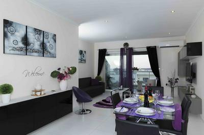 Sea View 2 Bed Apartment Close to Beach Hpi6768