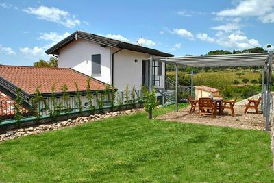 White Roses Flat in Semi-detached Villa