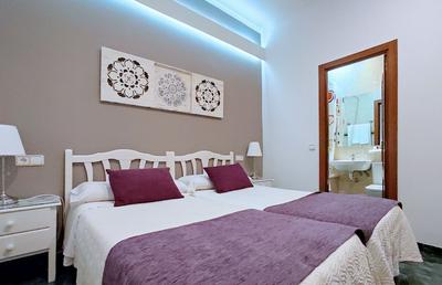 Hostal Bruña
