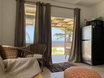 Casita del Mar Romantic Beach Retreat