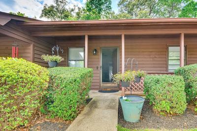 High Point Townhome w/ Patio, 1 Mi to Main Street!