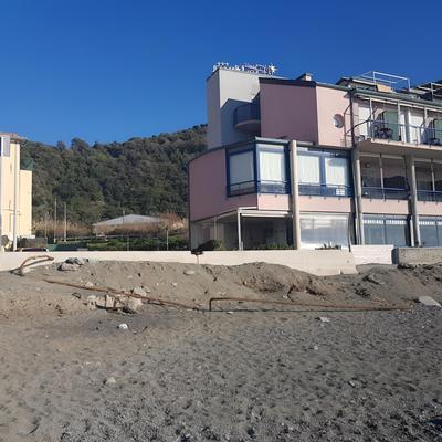 SESTRI MARE 5 AR122 (3 guests)