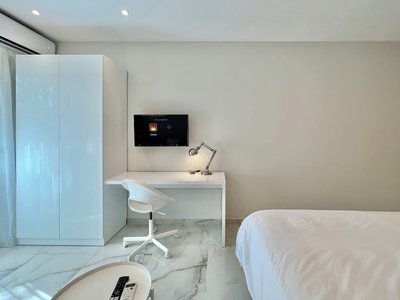 Kono Studios & Suites