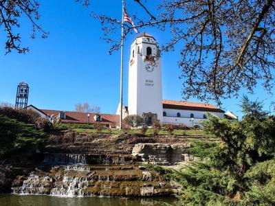 Chic Highlands Hideaway