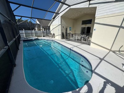 Daisy's Den - Five Bedroom Home