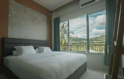 Hakata Lejja near Natural Hot spring