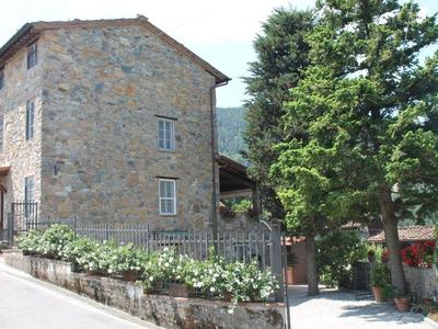 Modern Villa With Private Pool and Fenced Garden Near Lucca