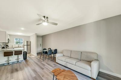 Cozy 2BR Near UT Hyde Park Evonify