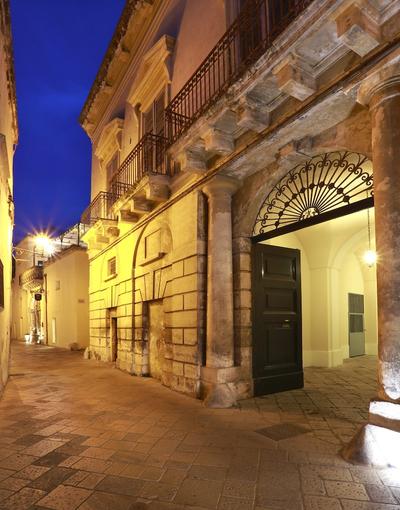 Personè Palace