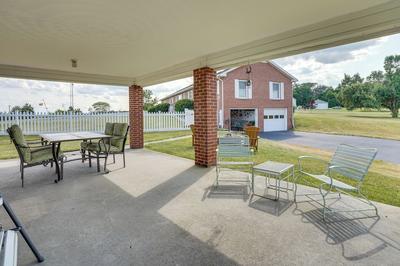 The MD / PA Line Retreat: Scenic Country Getaway!