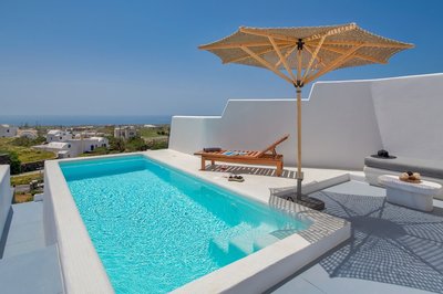 Serene Milestone Villa in Megalochori