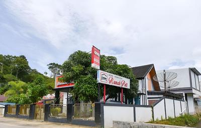 OYO 1074 Homestay Rumah Puti