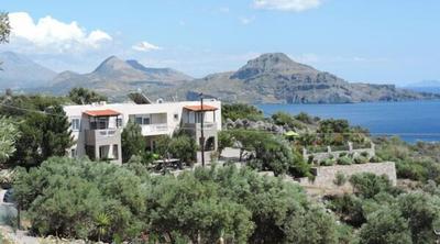 Nostalgia Apartments