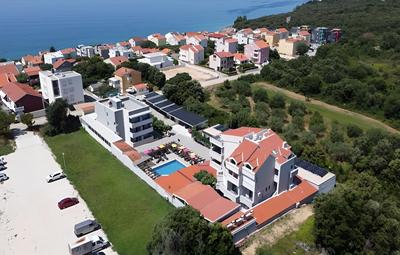 Aparthotel Plat