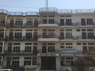 Hotel White House