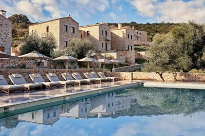 100 Rizes Seaside Resort - Small Luxury Hotels of The World