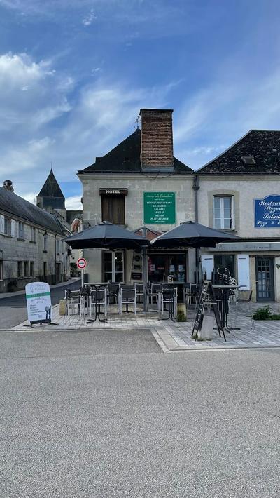 Logis Auberge Le Colombien - Hôtel Restaurant