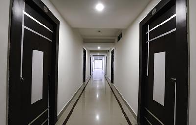 OYO 16083 Athidi Grand