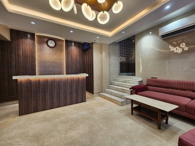 Hotel Pushpak International