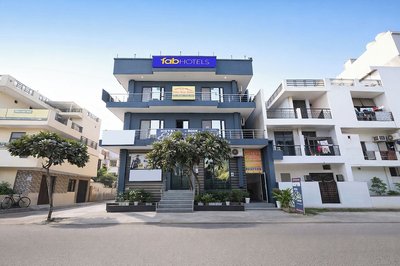 Fabhotel Elite Stay