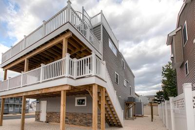 Recently Renovated LBI Apt w/ Deck on Beach Block!