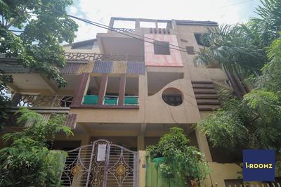 iROOMZ Peaceful Stay Villa