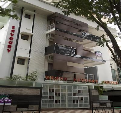 Grand Savoury Suites