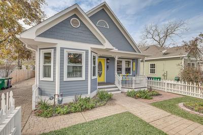 Brenham Rental w/ Deck & Yard < 1 Mi to Downtown!